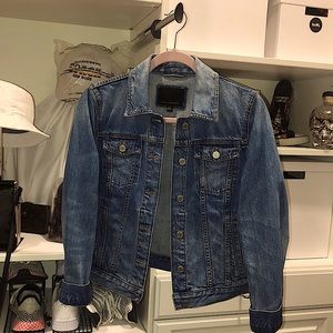 💛Banana Republic Denim Jacket💛